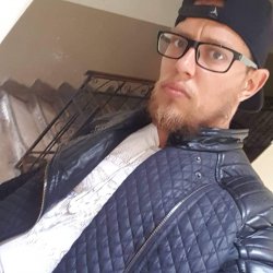 Ricsi28 bélyegképe