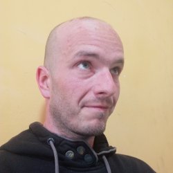 Tibi85 bélyegképe