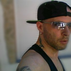 djbadboy8 bélyegképe