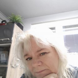 Andesz bélyegképe