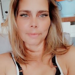 Niki39 bélyegképe